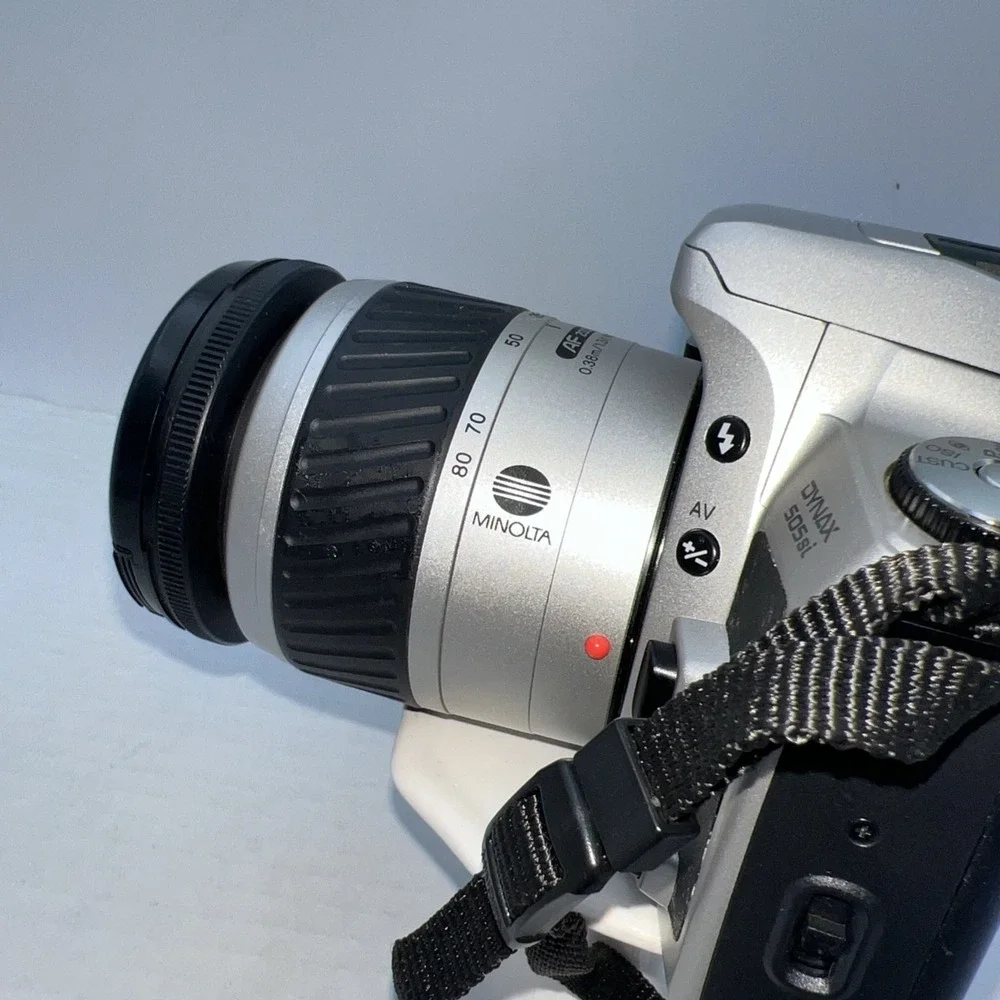 Minolta 505si Super‎ Dynax AF Zoom 28-80MM Lens *READ*